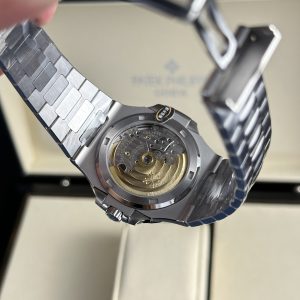 Patek Philippe Nautilus 5711 Best Replica Watch Green Dial 3K Factory 40mm (1)