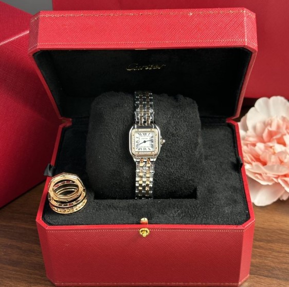 Top 5 Places to Buy Cartier Fake Watch in Vietnam