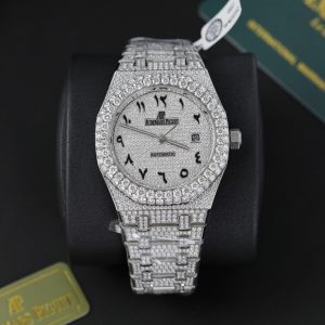 Audemars Piguet Iced Out Customs Full Moissanite Diamonds Royal Oak Replica 41mm (11)