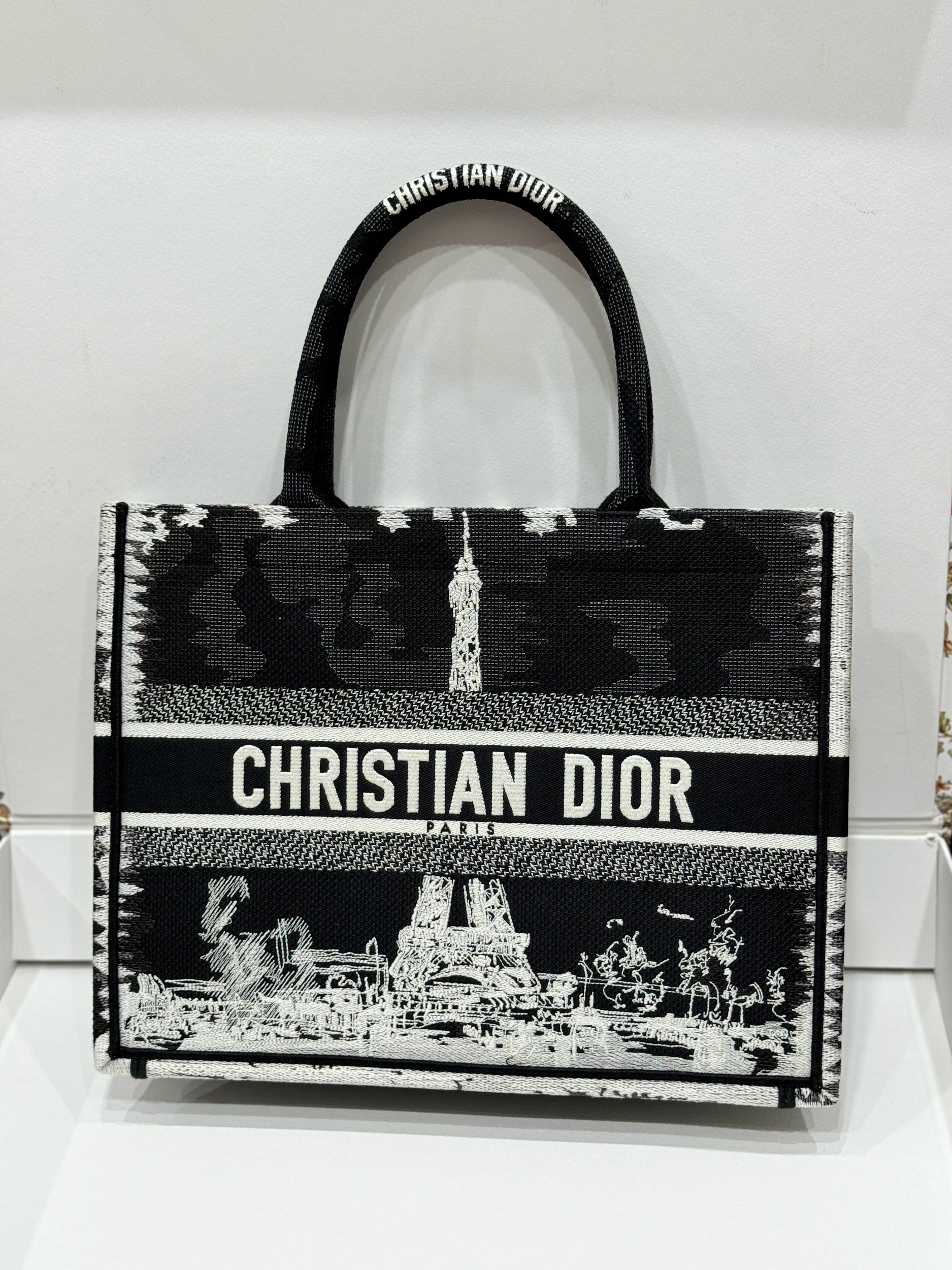Dior Book Tote Replica Bags Womens Eiffel Tower Pattern 36 (3) Dior Book Tote Replica Bags Womens Eiffel Tower Pattern 36 (2)