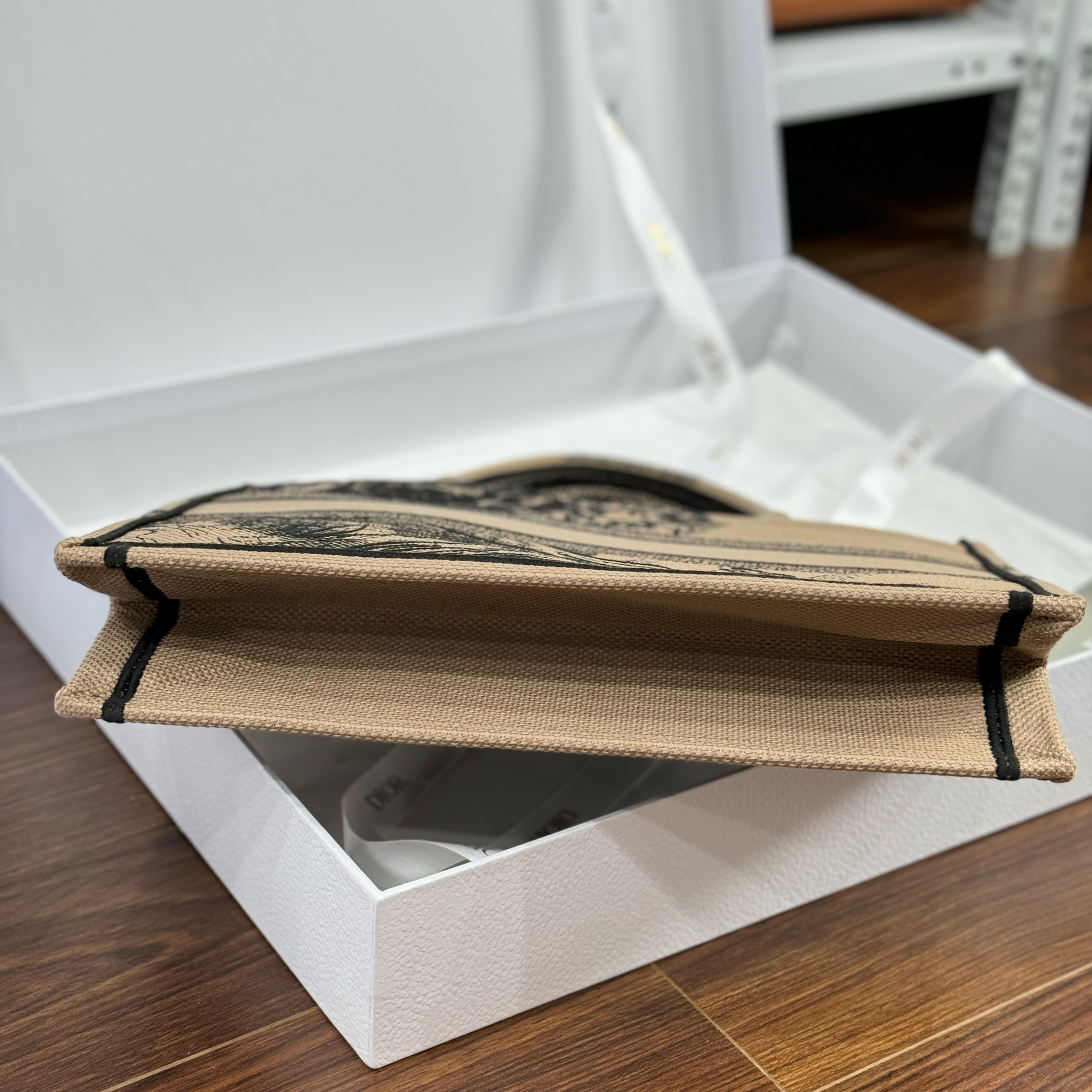 Dior Book Tote Replica Bags Womens Tiger Stripes Pattern 36cm (8) Dior Book Tote Replica Bags Womens Tiger Stripes Pattern 36cm (2)