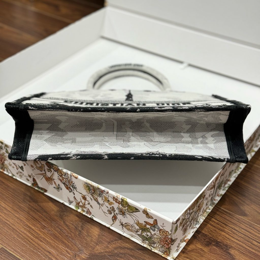 Dior Book Tote Womens Eiffel Tower Pattern Replica Bags 36 (2)