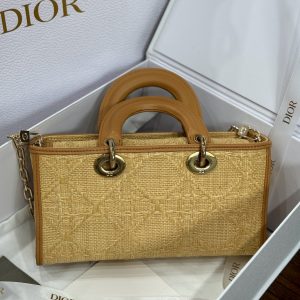 Dior Lady D-Joy Replica Handbags Womens Rattan Material 22cm (2)