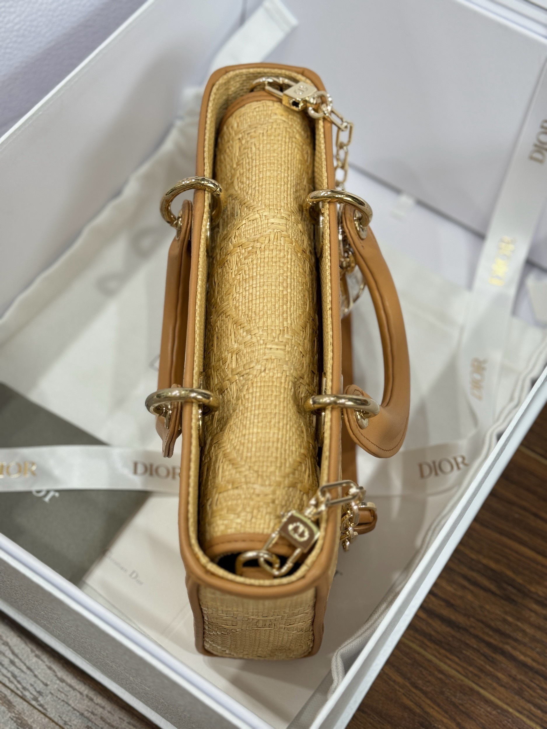 Dior Lady D-Joy Replica Handbags Womens Rattan Material 22cm (6) Dior Lady D-Joy Replica Handbags Womens Rattan Material 22cm (2)