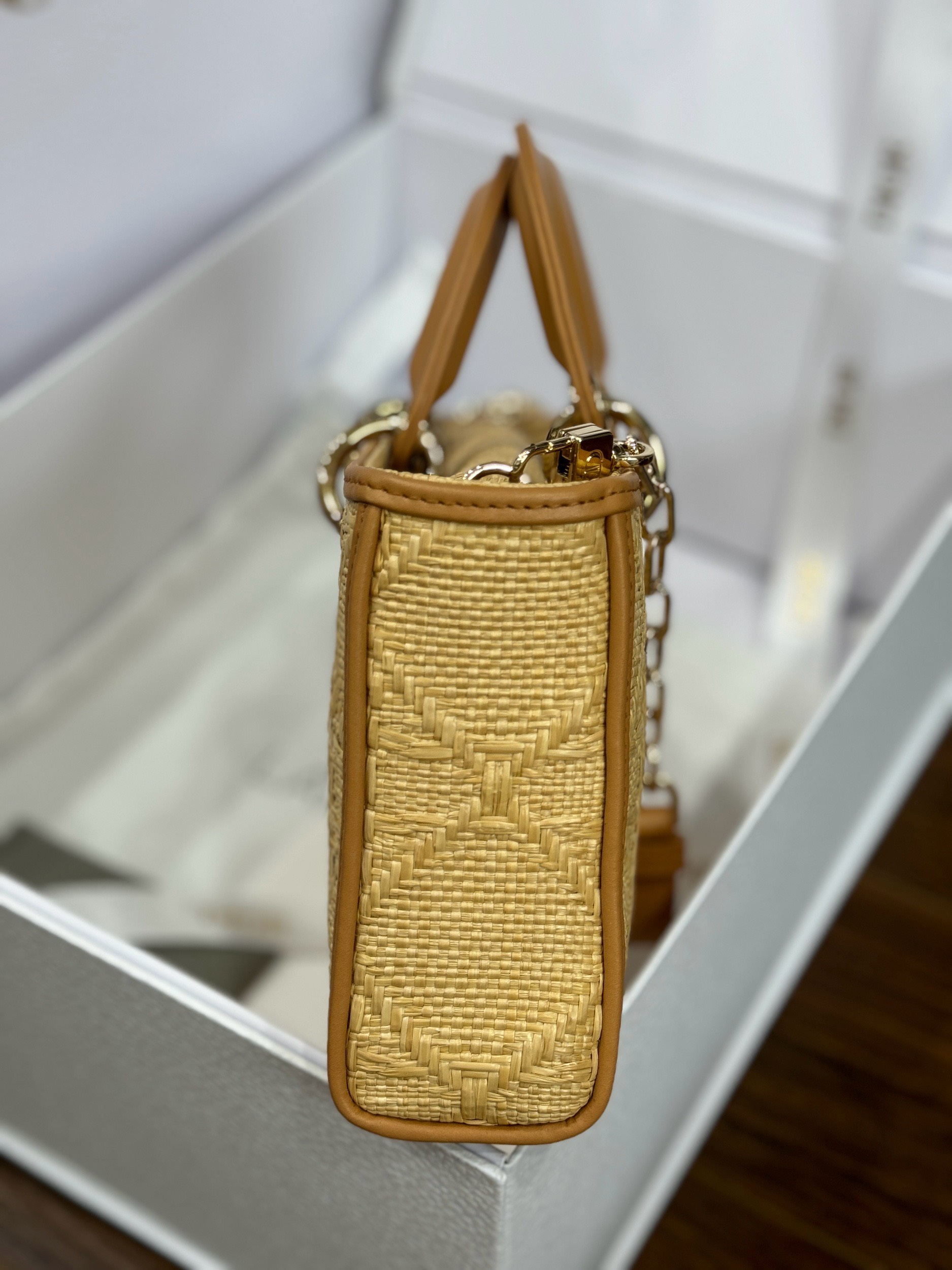 Dior Lady D-Joy Replica Handbags Womens Rattan Material 22cm (8) Dior Lady D-Joy Replica Handbags Womens Rattan Material 22cm (2)