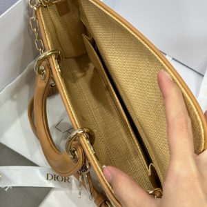 Dior Lady D-Joy Replica Handbags Womens Rattan Material 22cm (2)