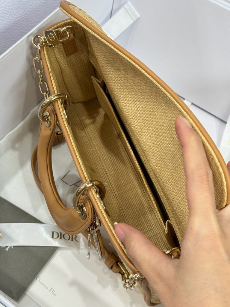 Dior Lady D-Joy Replica Handbags Womens Rattan Material 22cm (2)