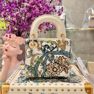 Dior Lady Womens Best Replica Bags Elephant Texture 12×10 (2)