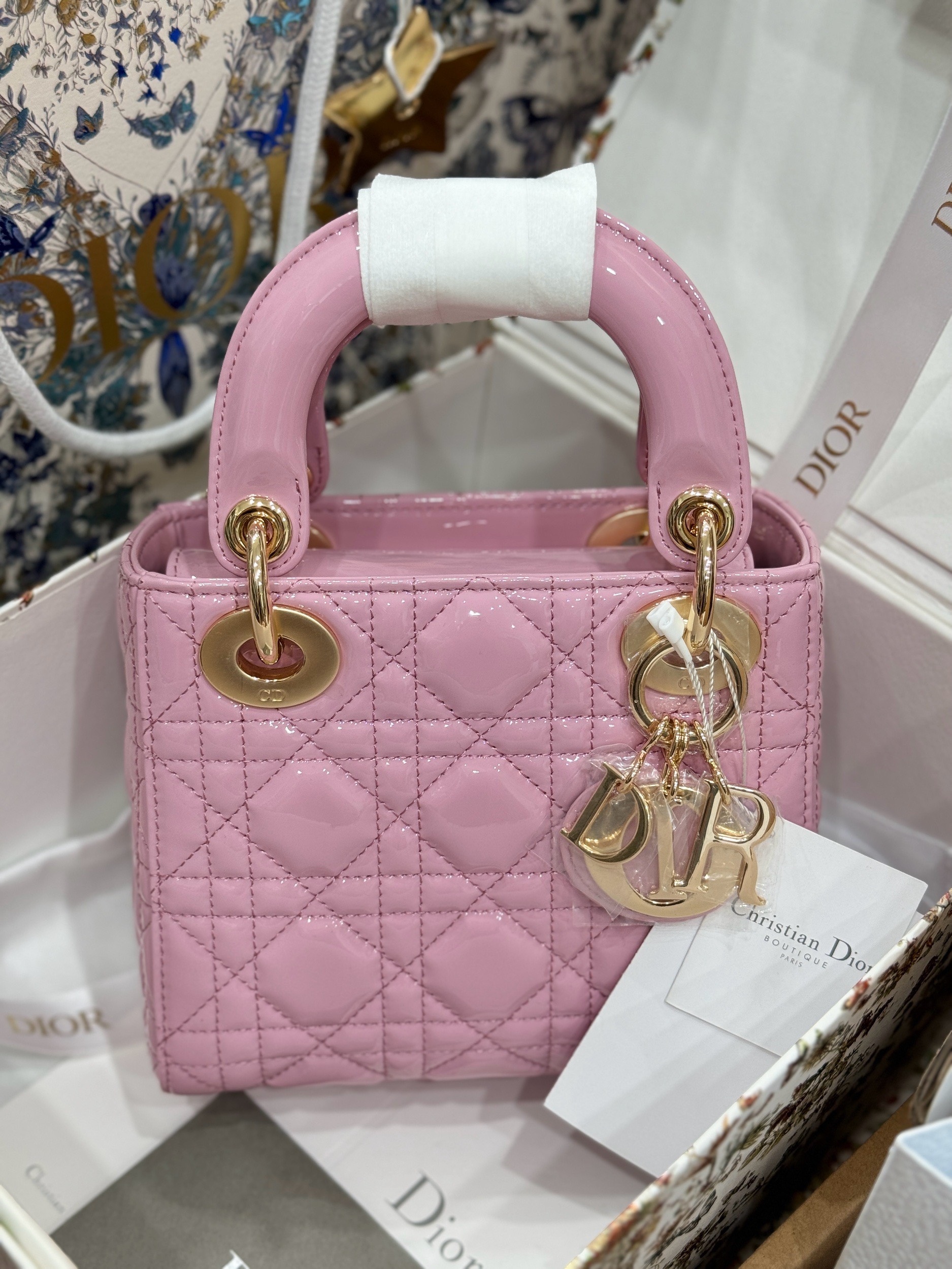 Dior Lady Womens Pink Best Replica Bags Lock Gold 17cm (3) Dior Lady Womens Pink Best Replica Bags Lock Gold 17cm (2)