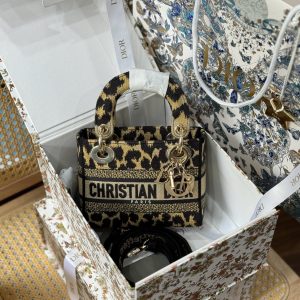 Dior Lady Womens Replica Handbags Embroidered Fabric 17cm (2)