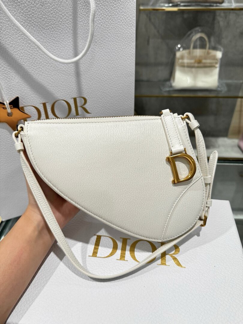 Dior Saddle Womens Replica Bags Cowhide White 20x15x4cm (1) Dior Saddle Womens Replica Bags Cowhide White 20x15x4cm (2)