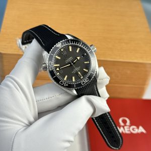 Omega Planet Ocean 600M Best Replica Black Color VS Factory (2)