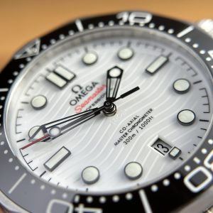 Omega Seamaster Diver 300m Co-Axial White Dial Best Replica Watch VS Factory 41mm (4)