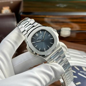 Patek Philippe Nautilus 5711 Refined Version Best Replica Watch Blue Dial (7)