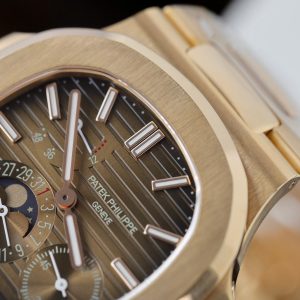 Patek Philippe Nautilus 5712R Gold Wrapped Refined Version Best Replica Watch PPF 40mm (2)