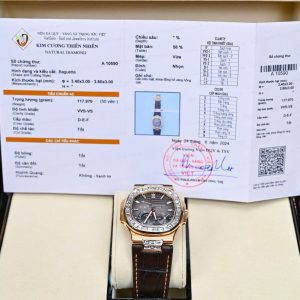 Patek Philippe Nautilus 5724R Rose Gold 18K Customs Naturals Diamonds 40mm