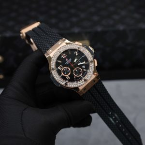 Hublot Big Bang Chronograph King Gold Black Dial Replica Watch Custom Moissanite Diamonds 44mm (2)