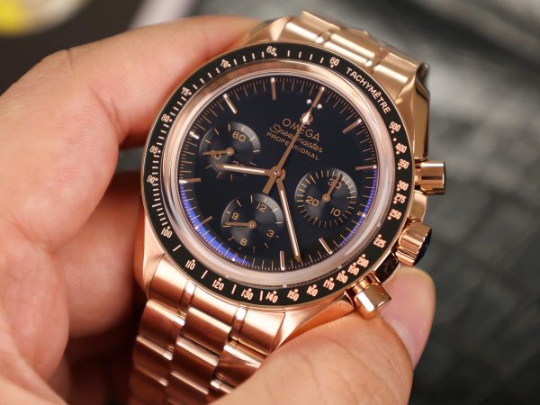 Omega Speedmaster Moonwatch Rose Gold Replica 11 Watch Dial Black 42mm (2)