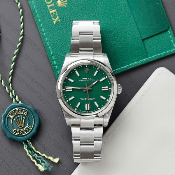 Rolex Oyster Perpetual 124300 Best Replica Watches Green Dial VS Factory 41mm (2)