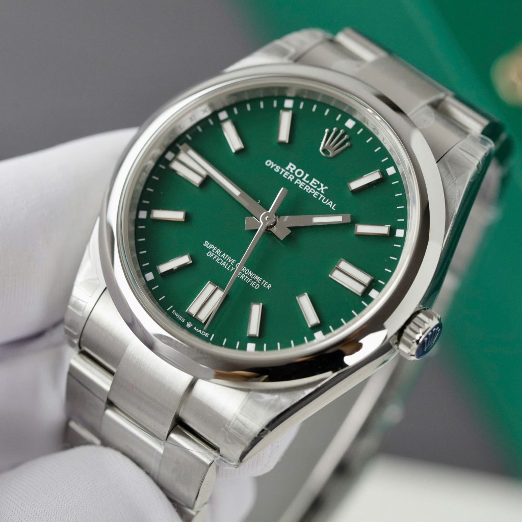 Rolex Oyster Perpetual 124300 Best Replica Watches Green Dial VS Factory 41mm (2)