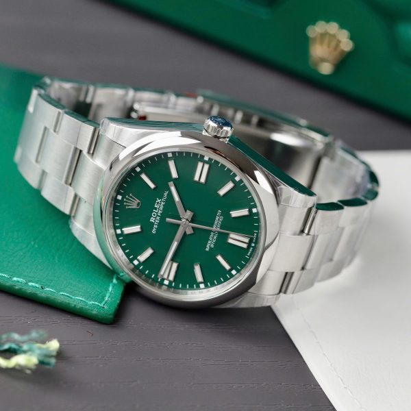 Rolex Oyster Perpetual 124300 Best Replica Watches Green Dial VS Factory 41mm (2)
