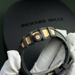 Richard Mille RM21-01 Tourbillon Aerodyne Replica Watch Rubber Strap 43x51mm (2)