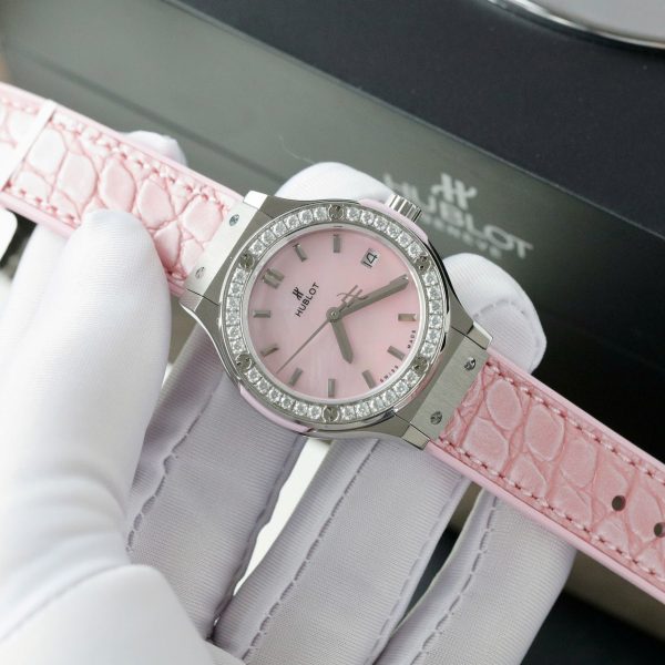 Hublot Classic Fusion Replica 11 Watch Dial Mother Of Pearl Pink + Moissanite Diamonds Hong Kong 33mm (2)