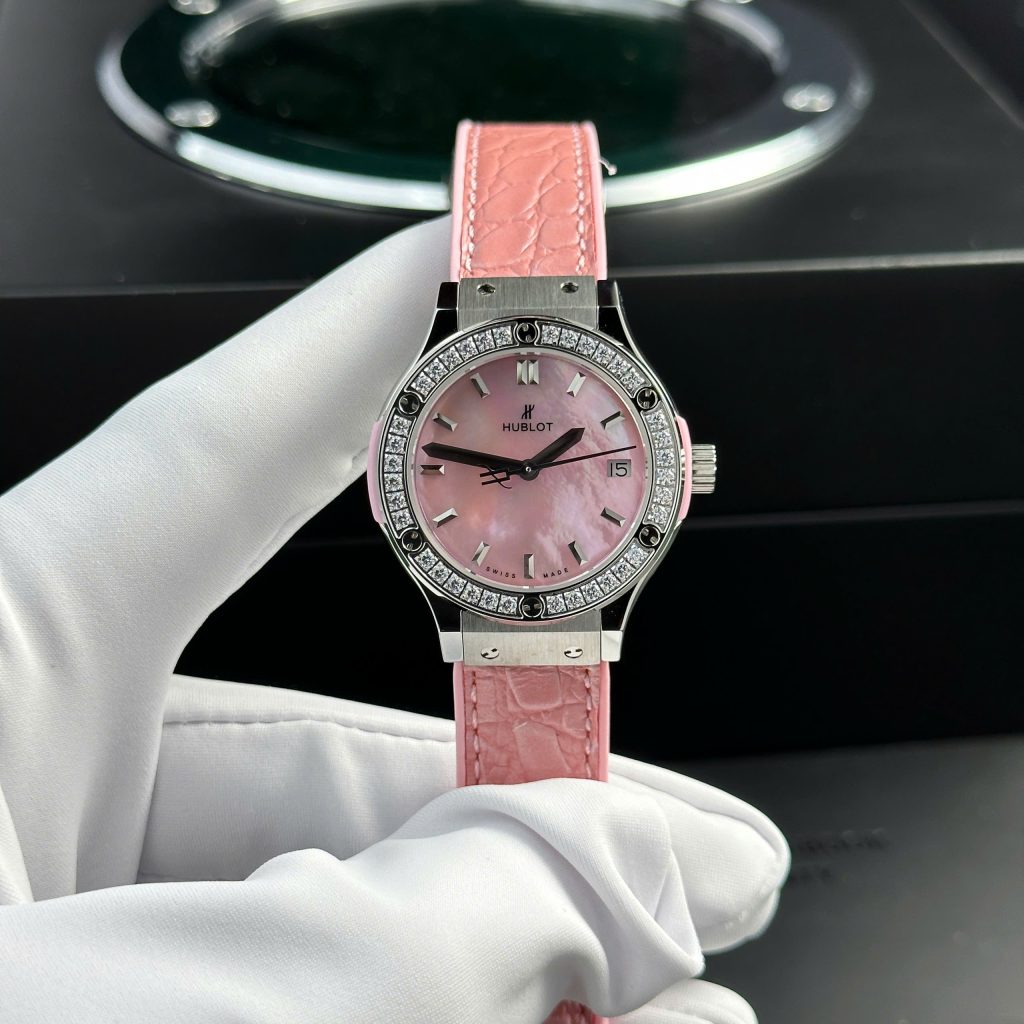 Hublot Classic Fusion Replica 11 Watch Pink Mother Of Pearl Dial 33mm (1)