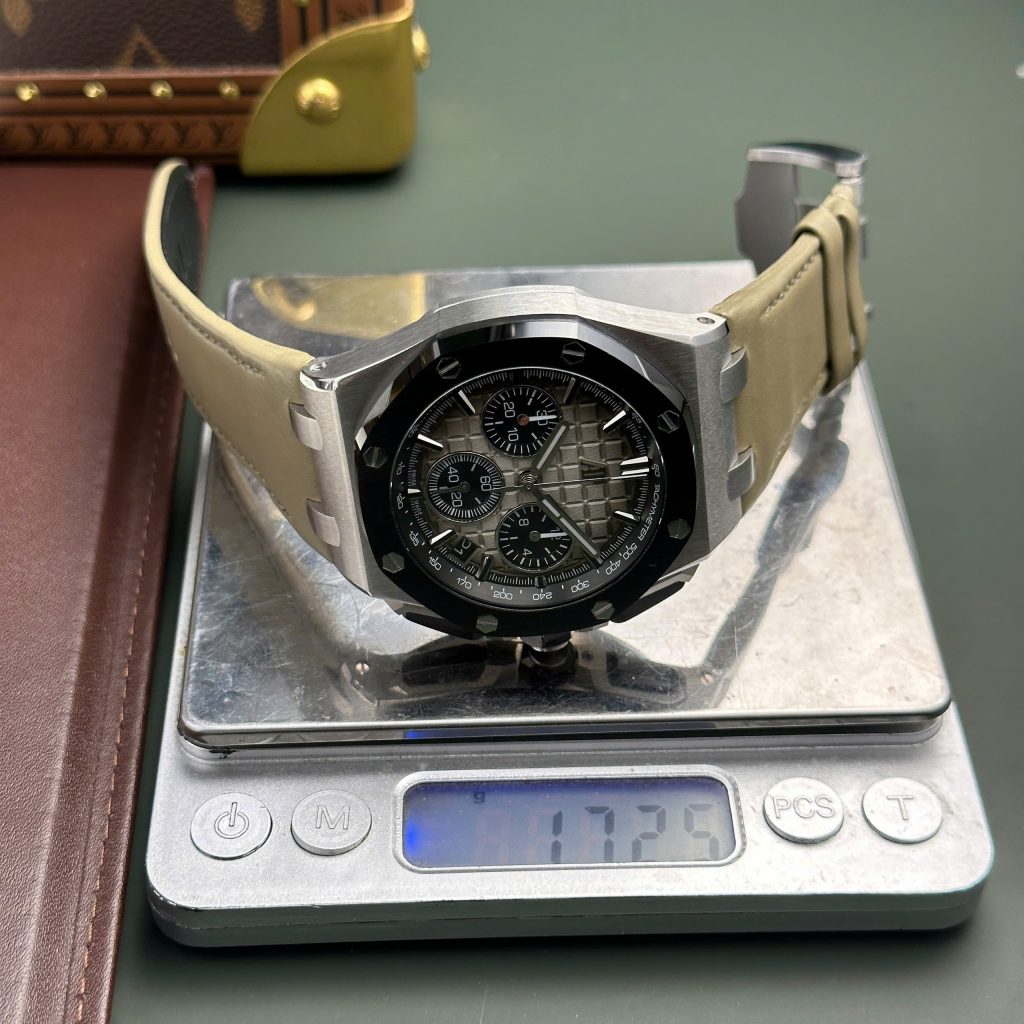 Audemars Piguet Royal Oak Offshore Chronograph 26420 Best Replica Watches Gray Dial APP 43mm (2)